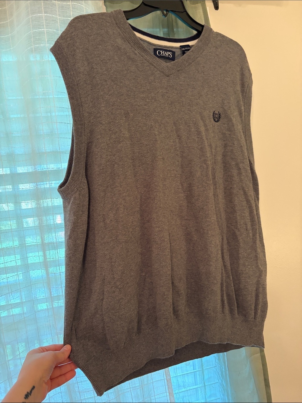 Chaps Gray V-Neck Sweater Vest with Embroidered Crest